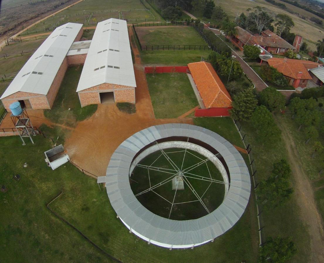 Hotel Estalagem Haras Di Cellius Bagé Exterior foto
